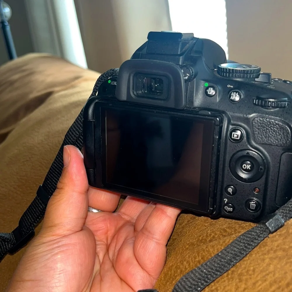 Nikon D5100 Digital Bundle